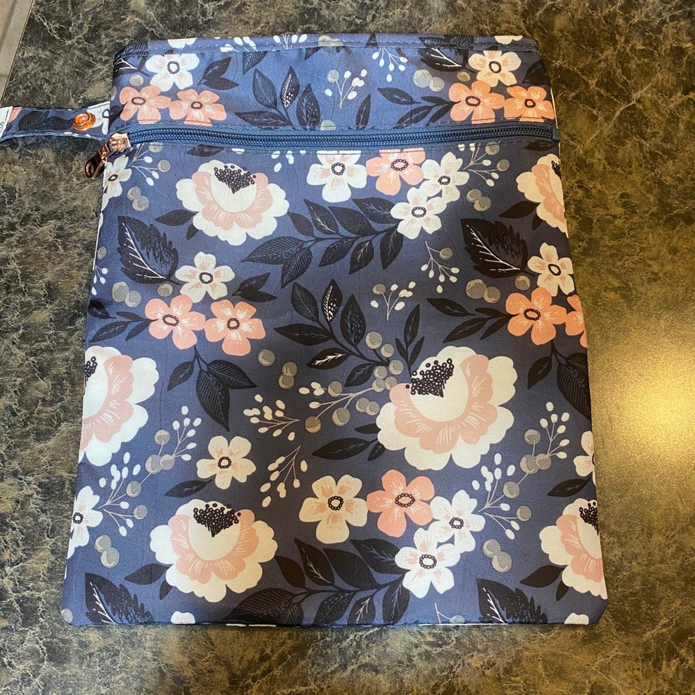 Sarah Wells Pumparoo Wet/Dry bag